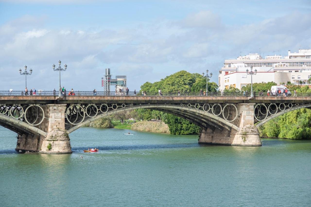 Flipanddo Triana Sevilha Exterior foto